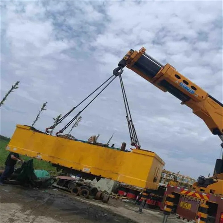 大祥吊车吊集装箱需要多少钱